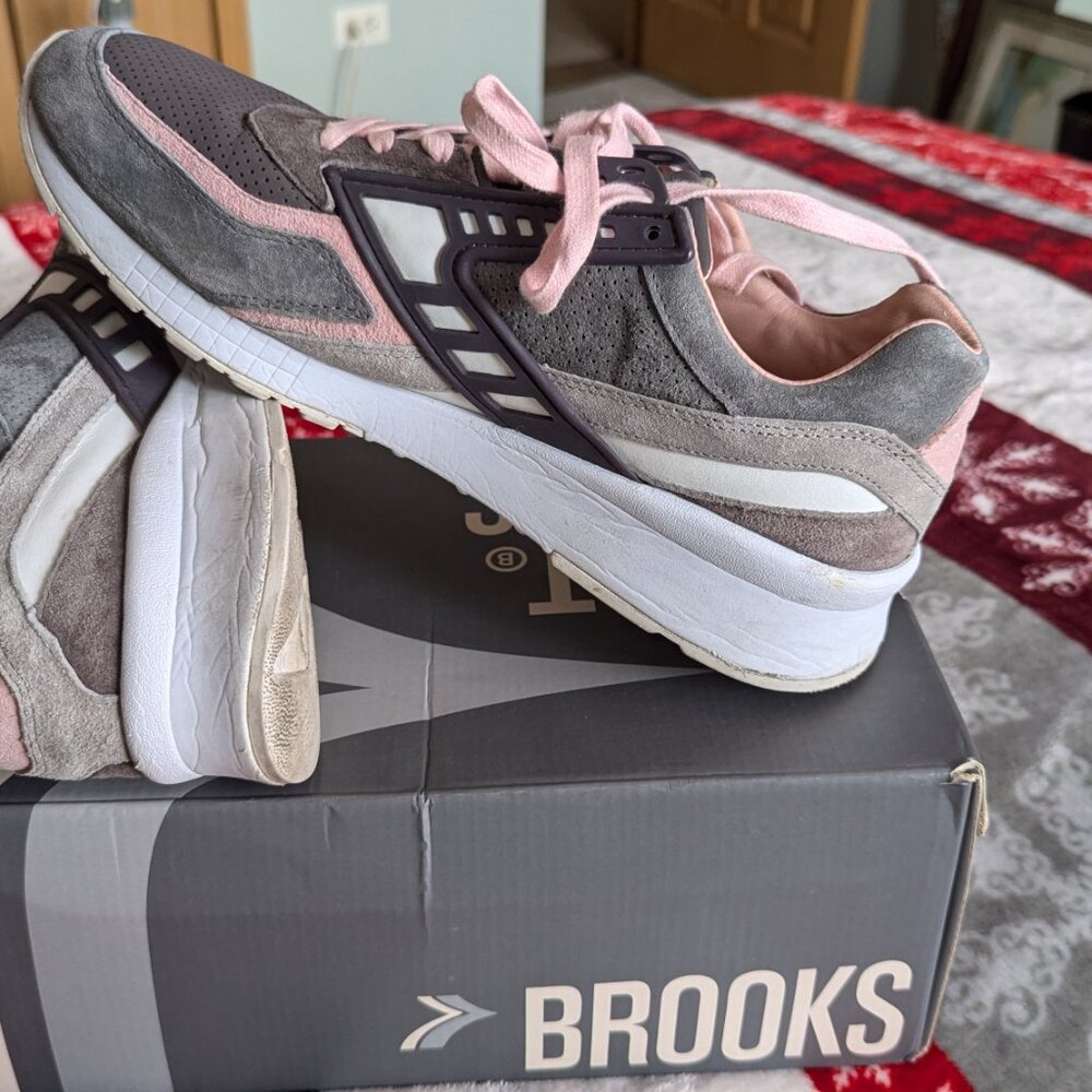 Brooks Bait mens's sz 10.5 women's sz 12 - Picture 2 of 4